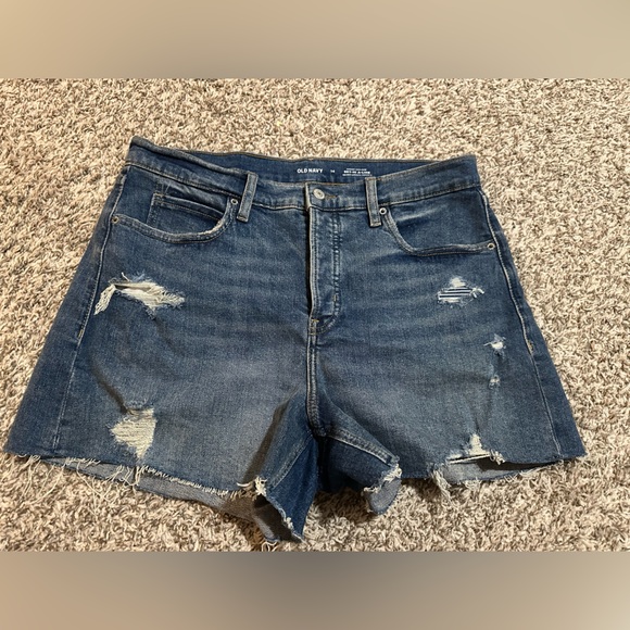 Old Navy Pants - Old Navy SKY-HI A-LINE Distressed Denim Shorts